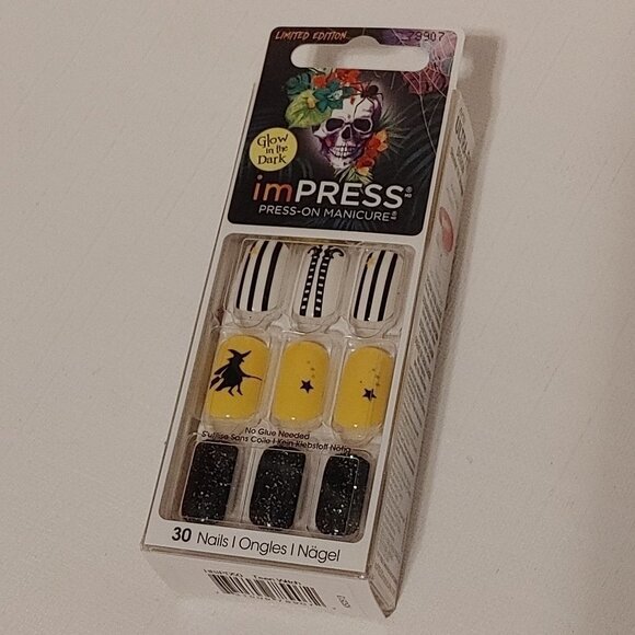 imPress Press on Manicure Halloween Nails Witch Theme Glow in the dark - Picture 2 of 5